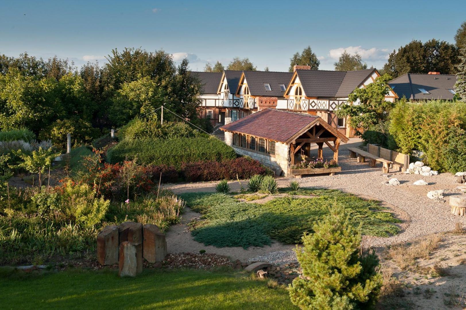 Siedem Drzew Hotel Biskupice  Exterior photo